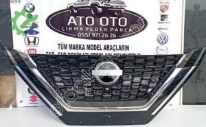 Nissan Qashqai 2023 Çıkma Ön Panjur