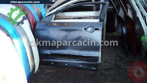 Nissan Qashqai Sol Ön Kapı çıkma parça