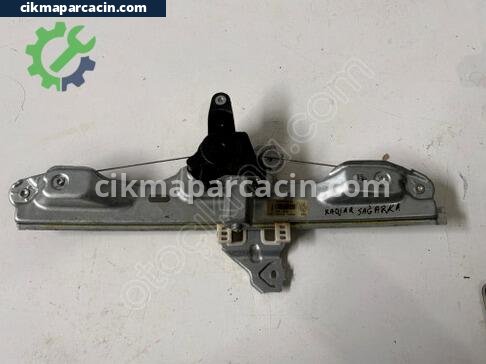 Nissan Qashqai Sağ Ön Kapı çıkma parça