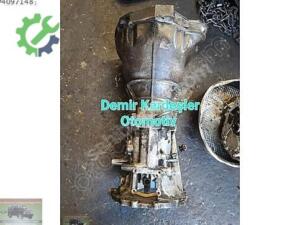 Nissan Terrano 2.4 Manuel Şanzıman