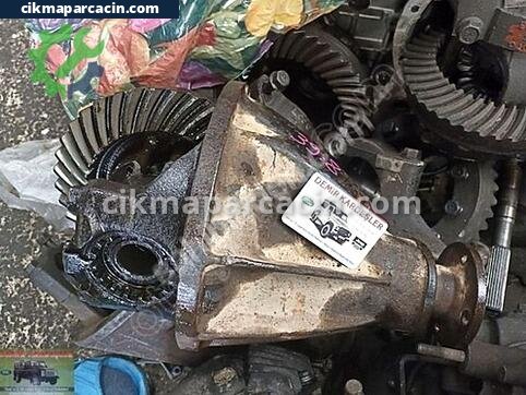 Nissan Terrano Arka Defransiyel çıkma parça