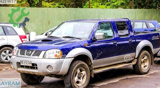 Nissan Terrano Ön Cam çıkma parça