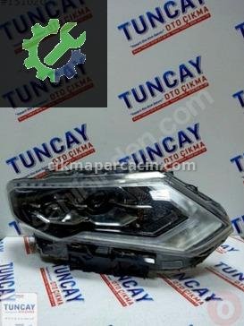 Nissan X-Trail Sağ Ön Far çıkma parça