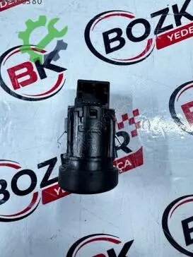 Skoda Octavia Stop 3V0905217A çıkma parça