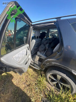 Mercedes-Benz ML Kalorifer Izgarası çıkma parça