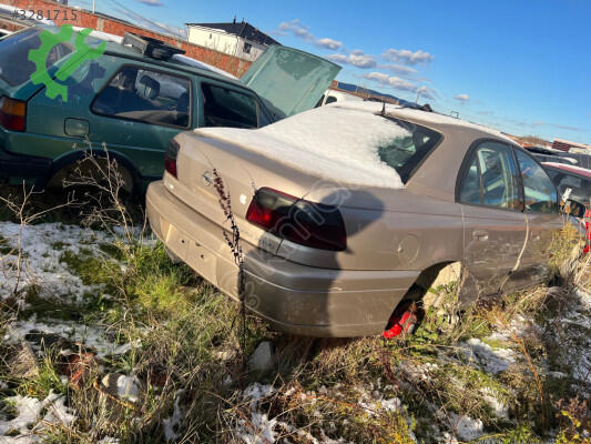 Opel Omega Çamurluk çıkma parça