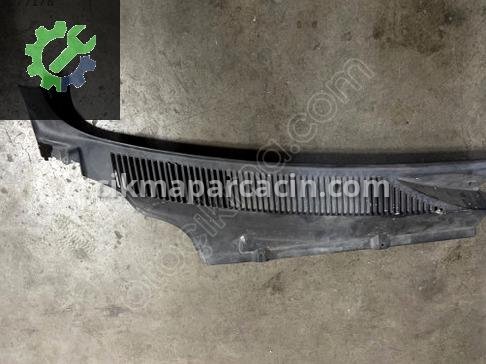 Fiat Doblo Cam Önü Izgarası çıkma parça