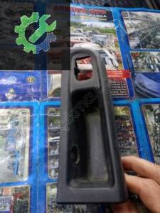 Opel Astra G sağ cam açma düğmesi ve kapı asılma yeri plastiği