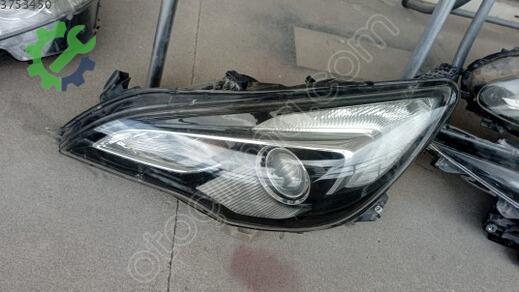 Opel Astra Far çıkma parça