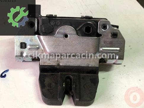 Opel Astra Bagaj Kilidi 49505872 çıkma parça