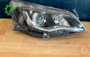 Opel Astra 2011-2022 Çıkma Sağ Far