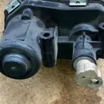 Opel astra j insignia emme manifold kapak motoru 555662258
