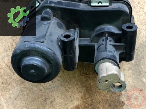 Opel astra j insignia emme manifold kapak motoru 555662258