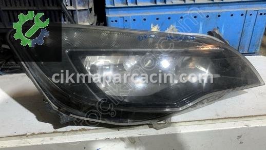 Opel Astra Sağ Ön Far çıkma parça