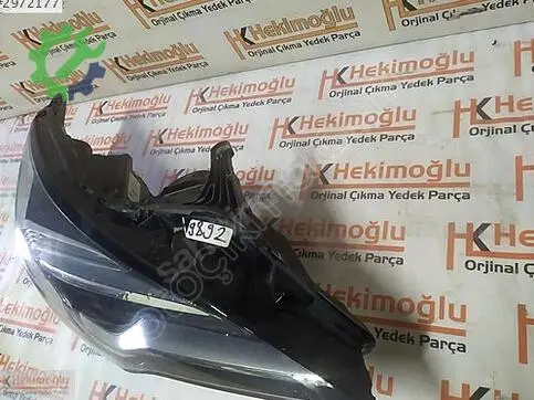 Opel Astra Sağ Ön Far 39111144 çıkma parça