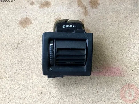 Opel Astra Kalorifer Izgarası çıkma parça