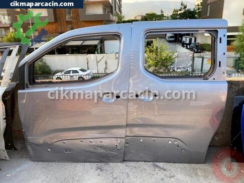 Opel Combo Kapı çıkma parça