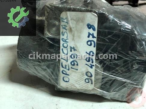Opel Corsa ABS Beyni 90496978 çıkma parça