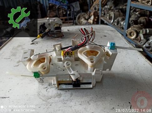 Opel Corsa Klima Kontrol Paneli 74400-83E20 çıkma parça