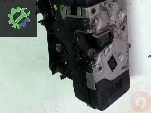 Opel corsa C sol ön kapı kilit 13203899