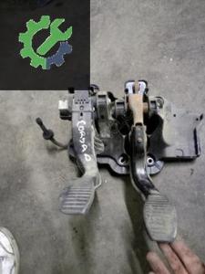Opel Corsa D 08/15 model debriyaj ve Fren pedalı takımı