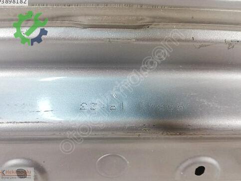 Opel Corsa 93191542 çıkma parça
