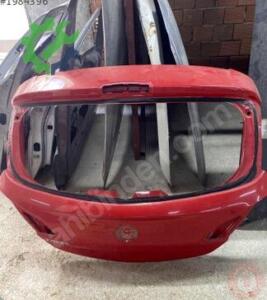 Opel Corsa 2023 Çıkma Bagaj Kapağı