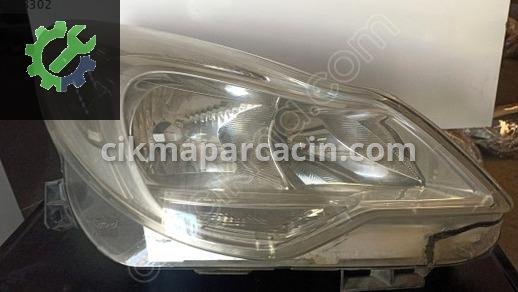 Opel Corsa Sağ Ön Far çıkma parça