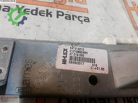 Opel Corsa 541613212 çıkma parça