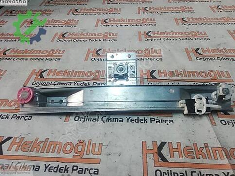 Opel Corsa 541613212 çıkma parça
