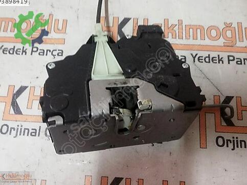 Opel Corsa 13431840 çıkma parça