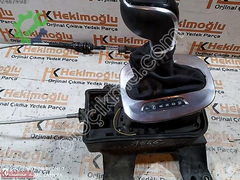 Opel Corsa 39046790 çıkma parça