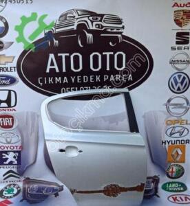 Opel Corsa 2006-2023 Çıkma Sol Arka Kapı