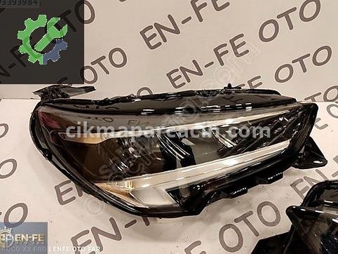 Opel Corsa Sağ Ön Far çıkma parça