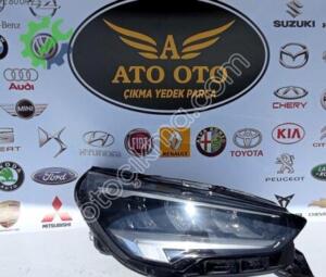 Opel Corsa 2004-2024 Çıkma Far Sağ