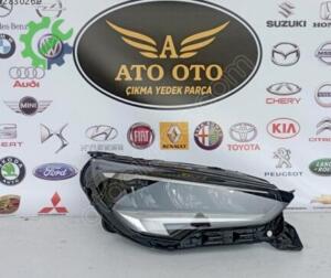 Opel Corsa 2007-2024 Çıkma Sağ Far