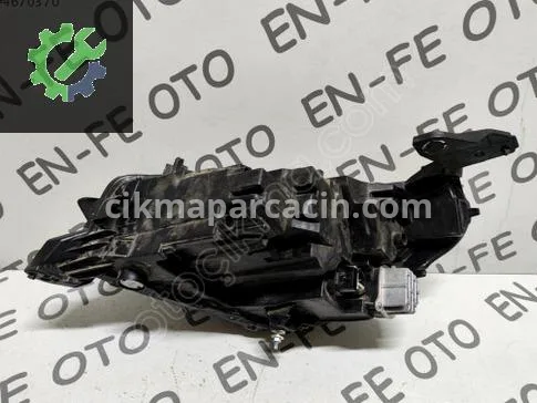 Opel Corsa Sağ Ön Far çıkma parça