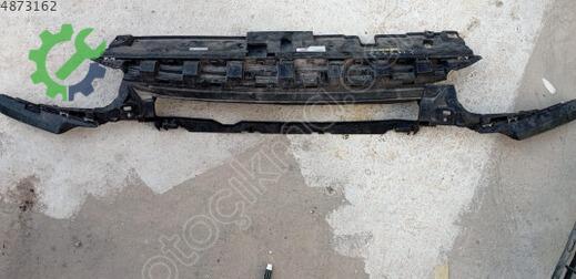 Opel Corsa Ön Tampon çıkma parça