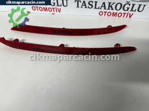 Opel Crossland Reflektör çıkma parça