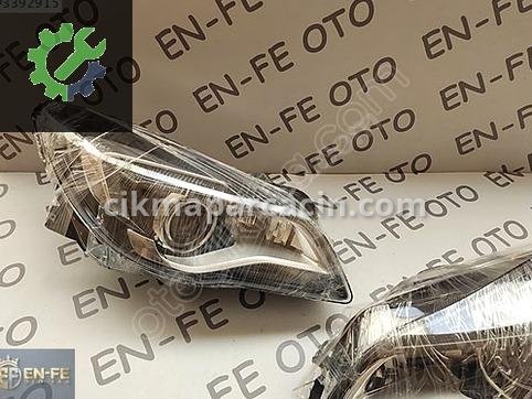 Opel Insignia Sağ Ön Far çıkma parça
