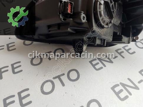 Opel Insignia Sağ Ön Far çıkma parça