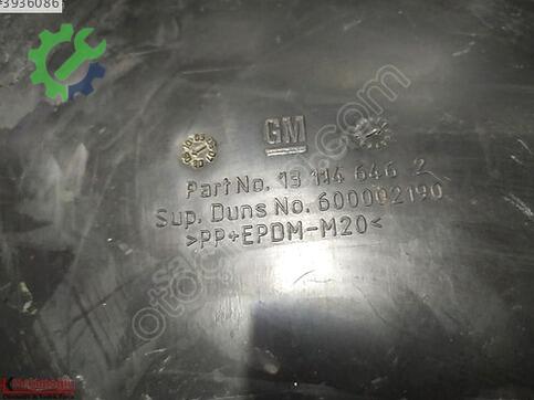 Opel Astra 131146462 çıkma parça