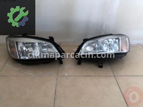 Opel Zafira Sağ Ön Far çıkma parça
