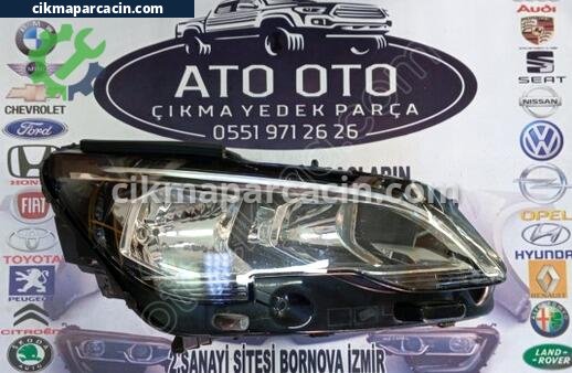 Peugeot 3008 Sağ Ön Far çıkma parça