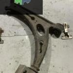 Orjinal VW Golf/Touran Sol Ön Salıncak Parçası – 1K0407153G