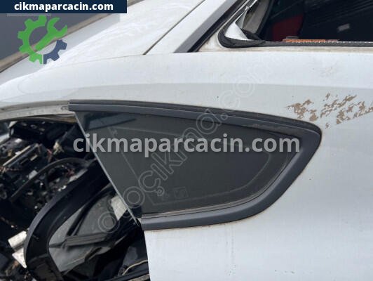 Audi A5 Kelebek Camı çıkma parça