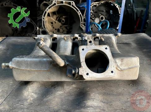 Volkswagen Passat Emme Manifoldu çıkma parça