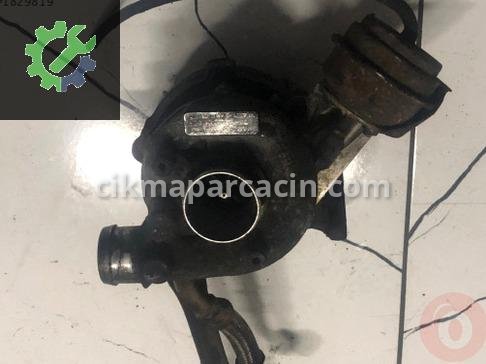 Audi Passat Turbo 028145702H çıkma parça