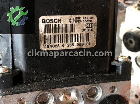 Audi Passat ABS Beyni 8E0614517 çıkma parça