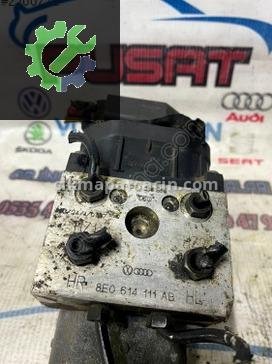Audi Passat ABS Beyni 8E0 614 111 AB çıkma parça